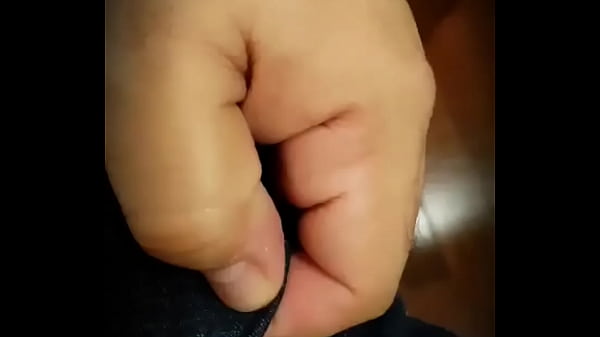 Alguém quer coçar meu saco?