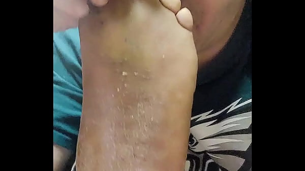 BUILDING MANAGER LETS ME WORSHIP HIS SWEATY STINKY SMELLY FEET CHESTER DELCO PENNSYLVANIA