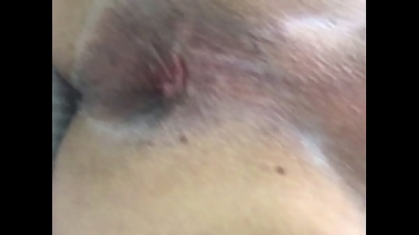 Cuzinho raspado pronto pra levar rola