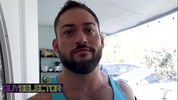 GUY SELECTOR – A Miami Visit Turns To A WIld Bareback Fuck For Horny Friends Rikk York & Muscle Mike