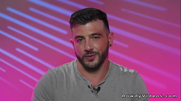 Hunk rims and anal fucks twink with a big dick