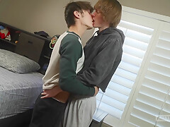 Noah Bentley, Big Dicks And Spikey Dee In Bouncing On Big Dick