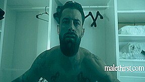 Roman Todd And Alpha Wolfe – Rich Hunk Has A Hobo Fetish 6 Min