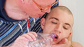 Tom Bound Made To Piss! – Sebastian Kane & Tom McKenzie