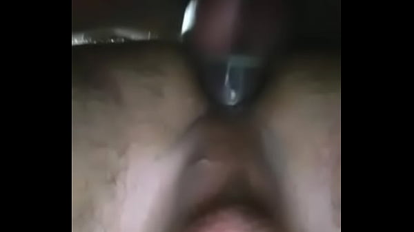 Venezolano me inyecta su colágeno cuando se le rompe el condon