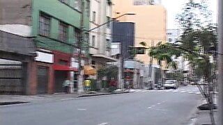 Young man invites unknown person to his home – then they make it hot with each other