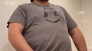 Bull takes his veiny dick out at the gym