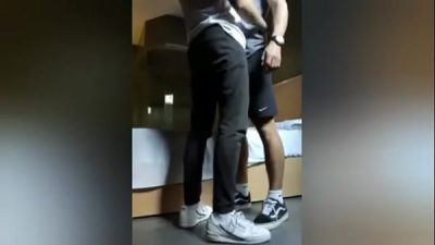 صديقى السورى فى ليلة فى أحد فنادق دبى