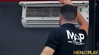 MENATPLAY Suited Gay Emir Boscattoo Seduces Hugo Castellano