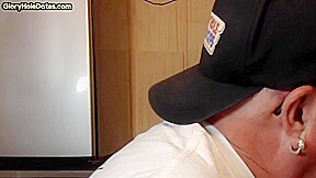 Oral gloryhole DILF sucks cock at home in amateur video