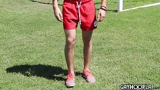 Skater Boy Kellan Hartmann Jerks His Big Cock