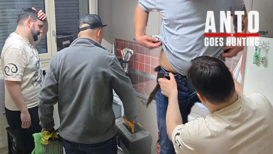 I Convince This Handsome Hetero Married Plumber to Try His First Blowjob by a Man and He Let’s Me Suck Him Until He Cums