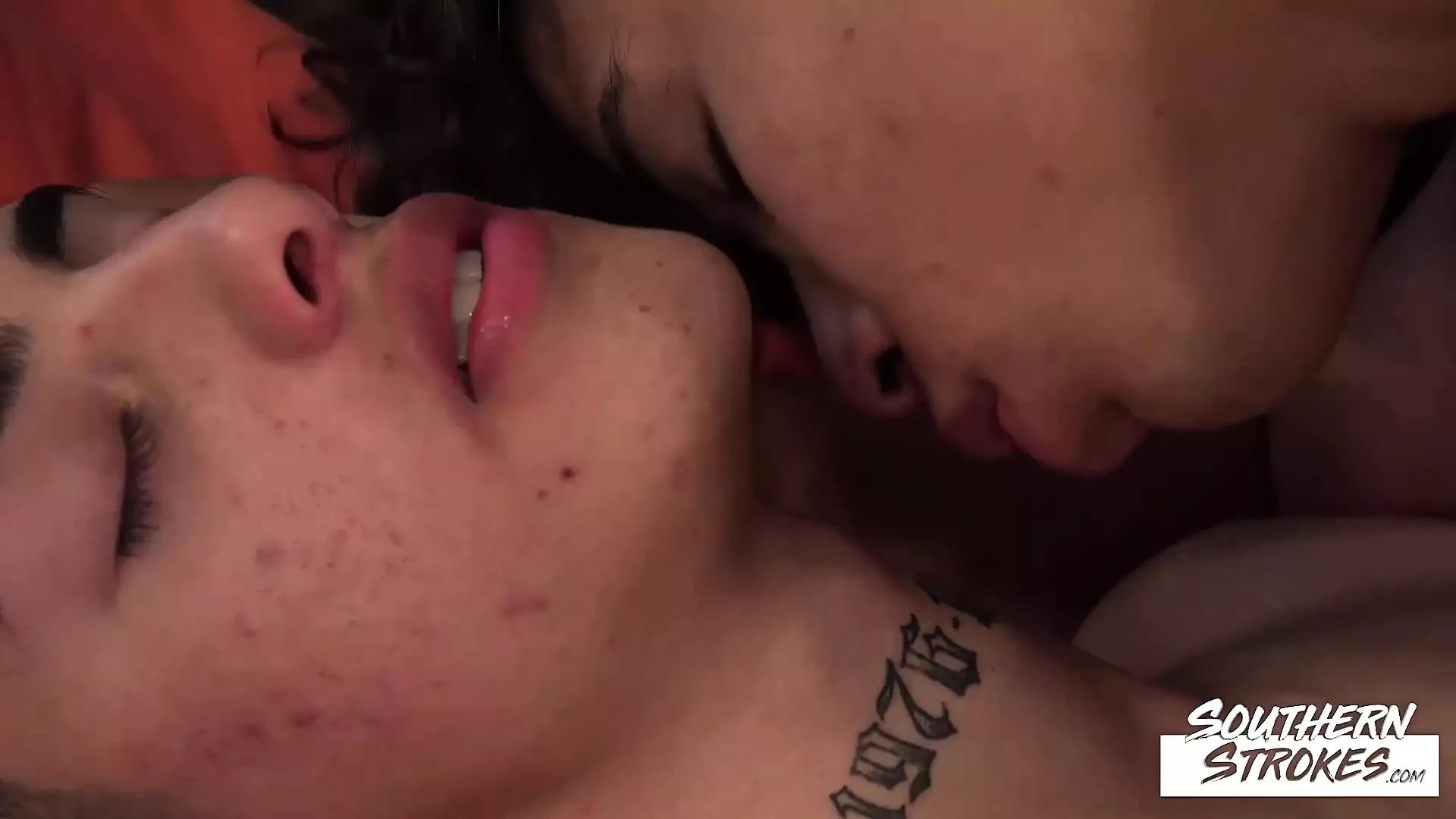 SOUTHERNSTROKES Gay Glenn Hut Blows Grabriel Chiappe Cock