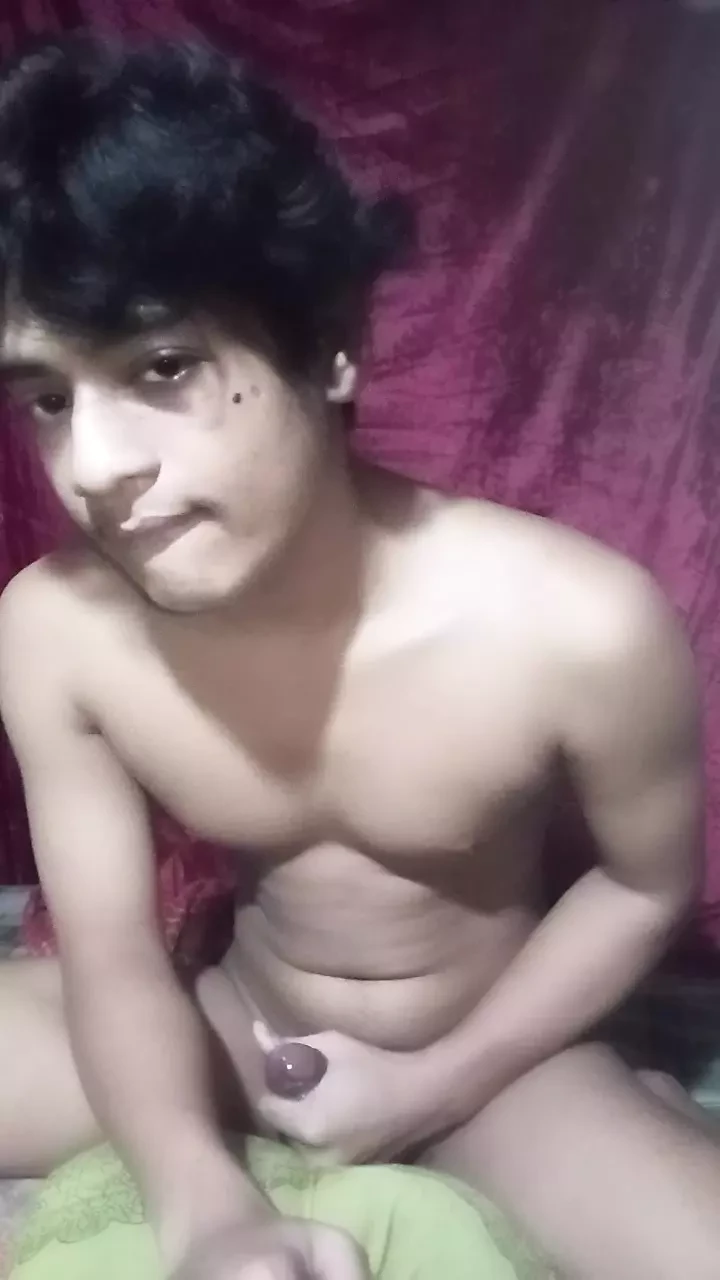 Young Twink Gets Raw Pounded by Hung Top – Intense Moans & Eye Contact!”