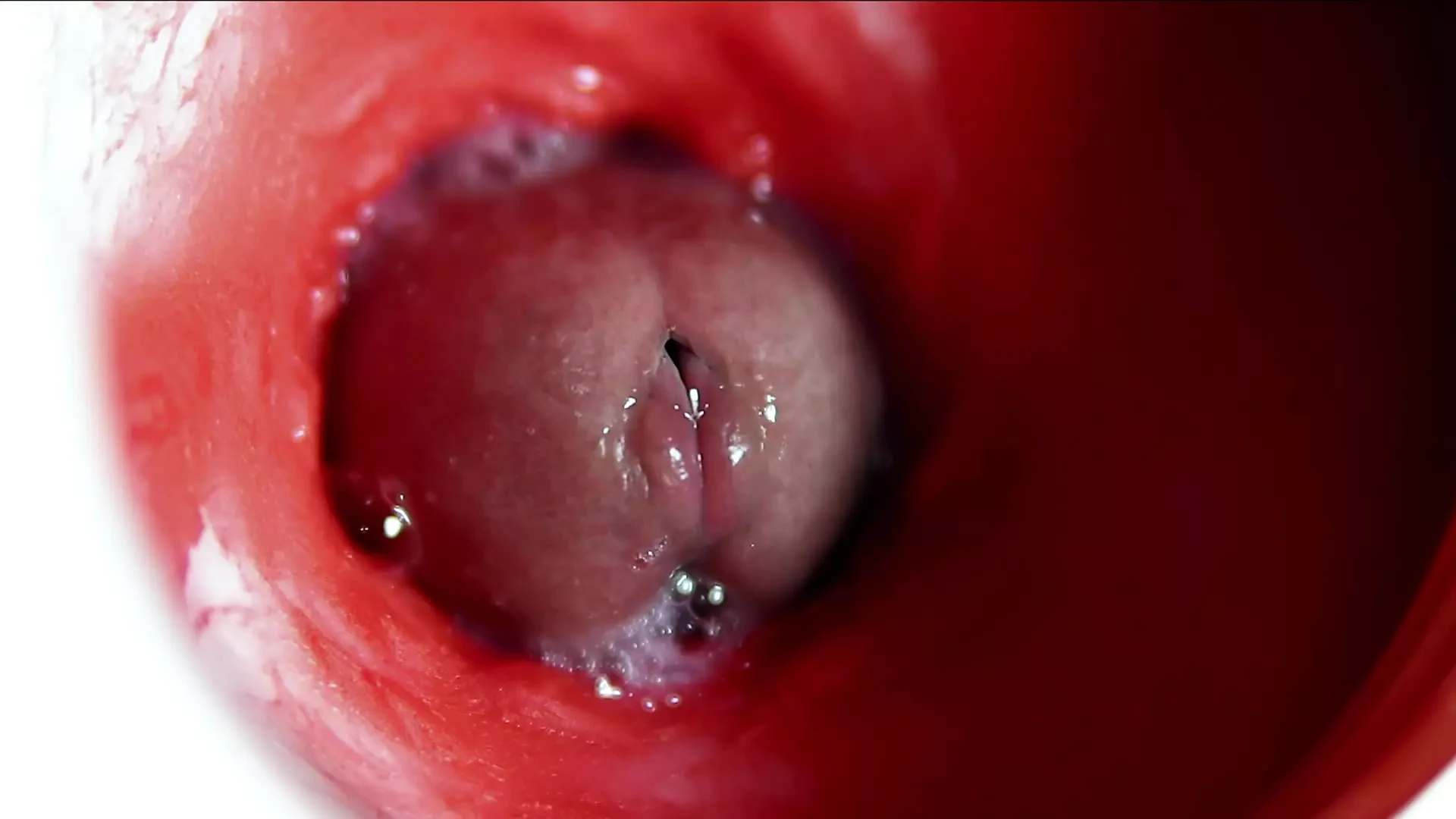 A big beautiful cock flows abundantly inside a wet slippery hole and smacks!