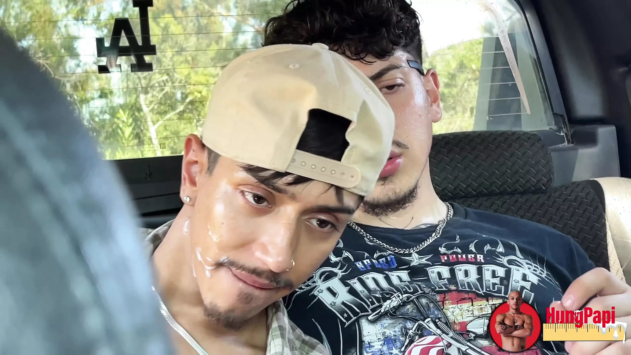 Huge Cum Shot Public Sucking Caught! Hung Papi