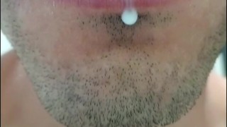 me encanta tu leche, universitario sumiso