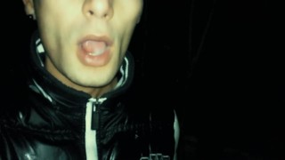 Play with cruiser´s cum in mouth on my knees after he left